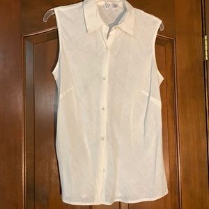 GAP Sleeveless 100% Linen Shirt